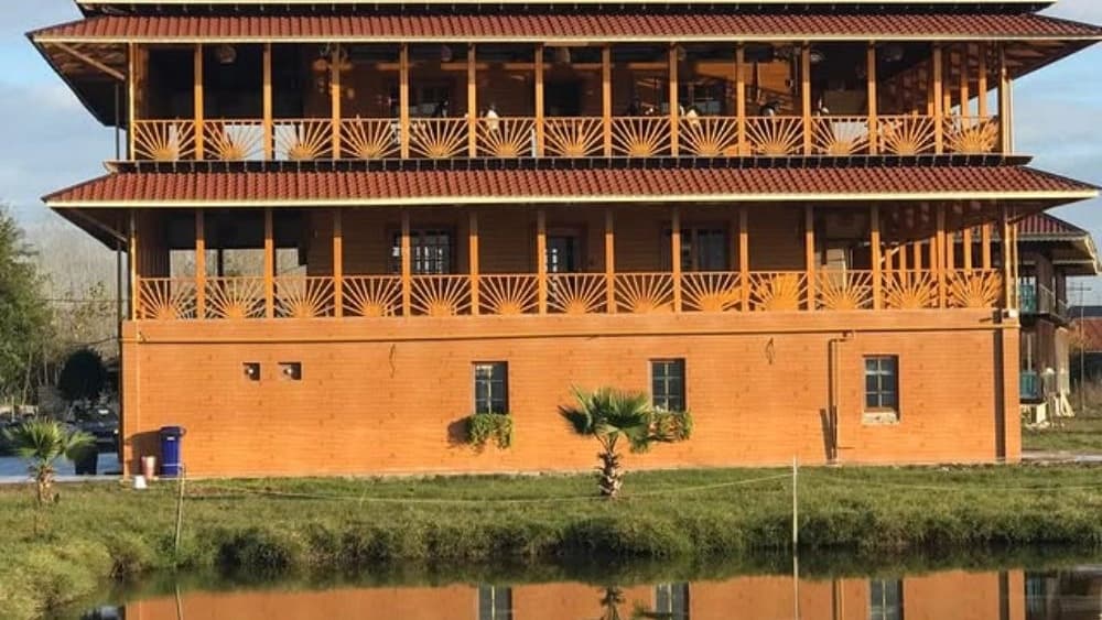 دهکده گردشگری ووشه
